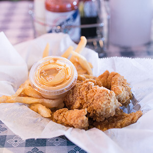 The East Brainerd location of Champy's Chicken serves up the same fried chicken & Mississippi Delta favorites of their other locations in a fun atmosphere. | Restaurant Review from Chattavore.com