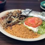 El Jinete is a Mexican restaurant in Ooltewah, Tennessee. It's owned by the same group that owns area El Metate restaurants. | Restaurant review from Chattavore.com